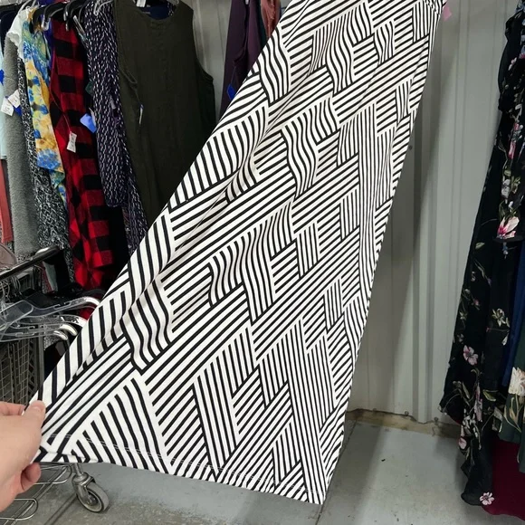 Buffalo David Bitton Monochrome Strapless Dress - Picture 4 of 4